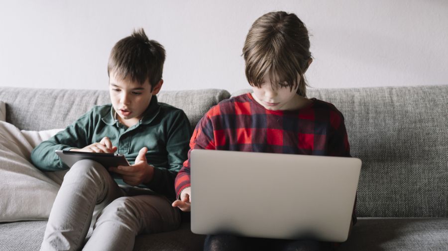 Research Suggests Replacing Screen Time with Other Activities to Improve Mood